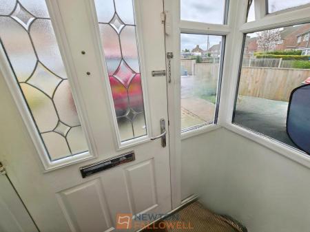 3 bedroom Semi-detached house for sale in Ash Grove, Sutton-In-Ashfield, NG17