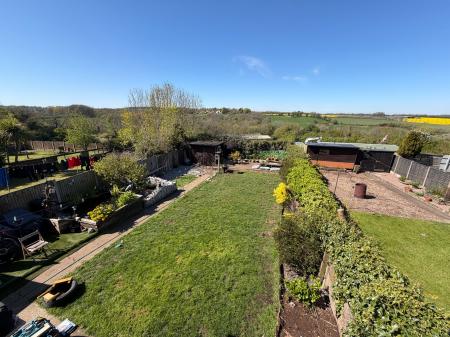 3 bedroom Semi-detached house for sale in Ash Grove, Sutton-In-Ashfield, NG17