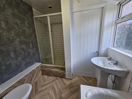 2 bedroom Terraced House to let in Byron Street, Mansfield, NG18