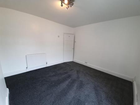 2 bedroom Terraced House to let in Leeming Lane South, Mansfield Woodhouse, NG19