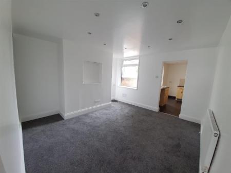 2 bedroom Terraced House to let in Leeming Lane South, Mansfield Woodhouse, NG19