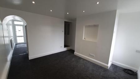2 bedroom Terraced House to let in Leeming Lane South, Mansfield Woodhouse, NG19