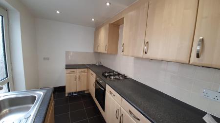 2 bedroom Terraced House to let in Leeming Lane South, Mansfield Woodhouse, NG19