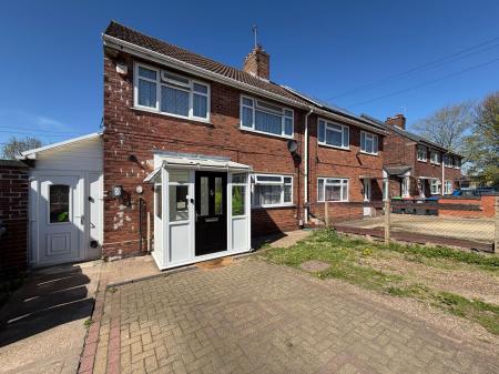 3 bedroom Semi-detached house for sale in Ash Grove, Sutton-In-Ashfield, NG17