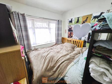 3 bedroom Semi-detached house for sale in Ash Grove, Sutton-In-Ashfield, NG17