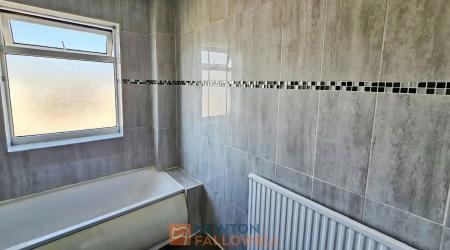 2 bedroom End of terrace house for sale in Titchfield Street, Mansfield, NG19