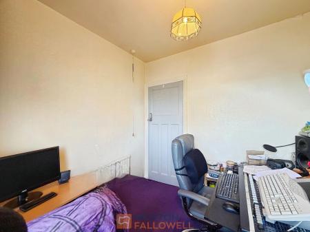 4 bedroom Semi-detached house for sale in Clifton Grove, Mansfield, NG18