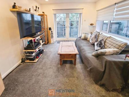 4 bedroom Semi-detached house for sale in Clifton Grove, Mansfield, NG18
