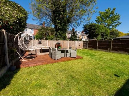 4 bedroom Detached house for sale in Waverley Road, Mansfield, NG18