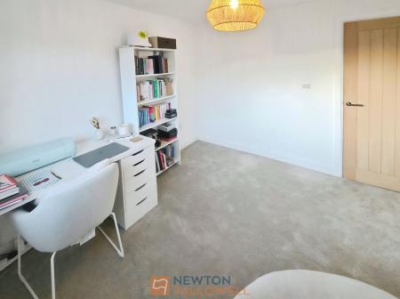 4 bedroom Detached house for sale in Waverley Road, Mansfield, NG18
