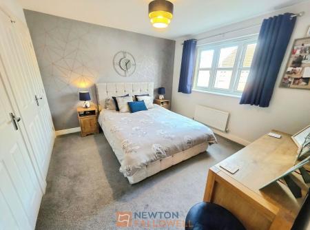 4 bedroom Detached house for sale in Debdale Way, Mansfield Woodhouse, NG19