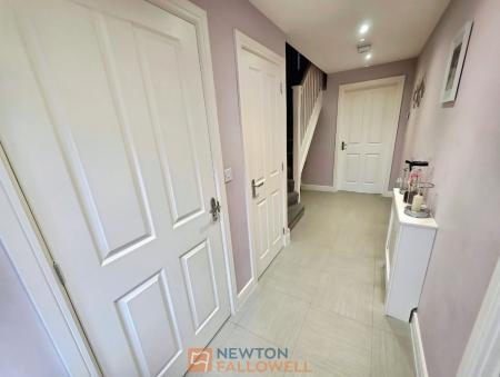 4 bedroom Detached house for sale in Debdale Way, Mansfield Woodhouse, NG19