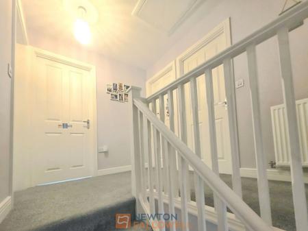 4 bedroom Detached house for sale in Debdale Way, Mansfield Woodhouse, NG19