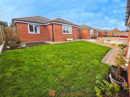 Crown Green, Mansfield, NG19