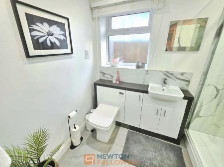 3 bedroom Detached bungalow for sale in Crown Green, Mansfield, NG19