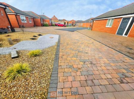 3 bedroom Detached bungalow for sale in Crown Green, Mansfield, NG19