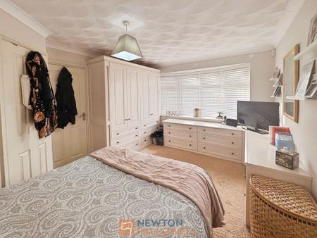 3 bedroom Detached bungalow for sale in Wordsworth Avenue, Sutton-In-Ashfield, NG17
