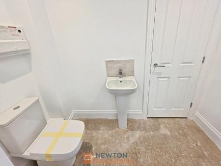 3 bedroom Detached house for sale in Maypole Road, Mansfield, NG19