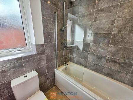 3 bedroom Semi-detached house for sale in Maypole Road, Mansfield, NG19