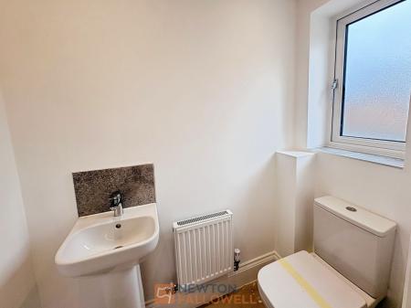 3 bedroom Semi-detached house for sale in Maypole Road, Mansfield, NG19