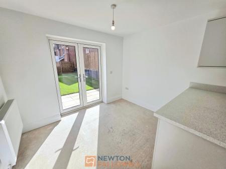 3 bedroom Detached house for sale in 20 Maypole Road ng19 6fx