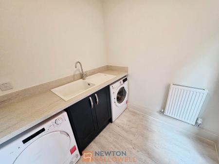 4 bedroom Detached house for sale in Maypole Road, Mansfield, NG19