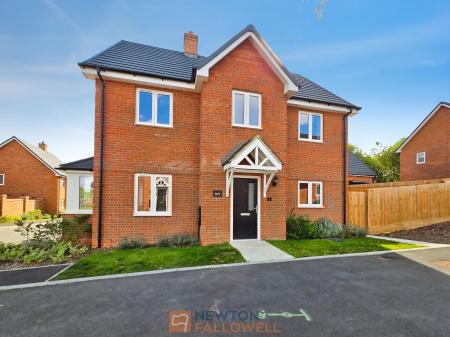 4 bedroom Detached house for sale in Maypole Road, Mansfield, NG19
