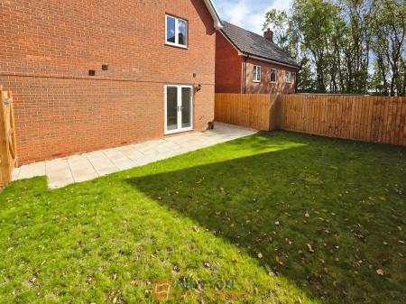 4 bedroom Detached house for sale in Maypole Road, Mansfield, NG19