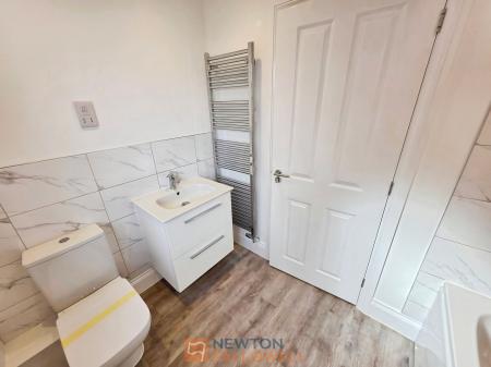 4 bedroom Detached house for sale in Maypole Road, Mansfield, NG19