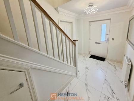 4 bedroom Detached house for sale in Maypole Road, Mansfield, NG19