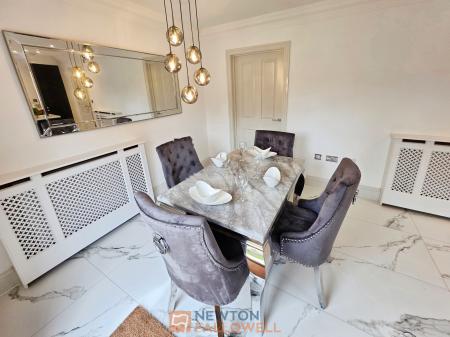 4 bedroom Detached house for sale in Maypole Road, Mansfield, NG19
