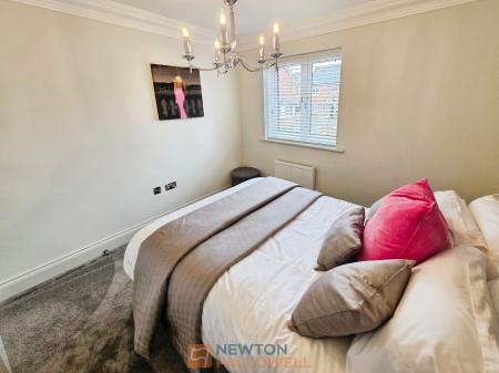 4 bedroom Detached house for sale in Maypole Road, Mansfield, NG19