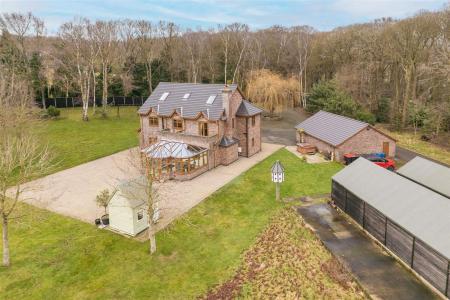 6 bedroom Detached house for sale in Mansfield Road, Papplewick, NG15