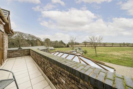 6 bedroom Detached house for sale in Mansfield Road, Papplewick, NG15