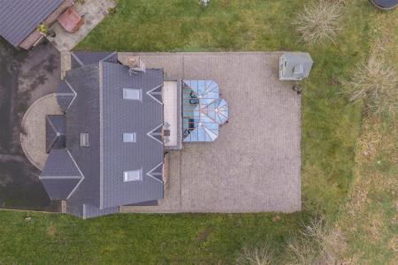 6 bedroom Detached house for sale in Mansfield Road, Papplewick, NG15