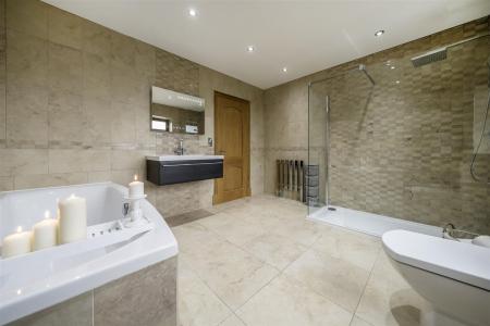 6 bedroom Detached house for sale in Mansfield Road, Papplewick, NG15