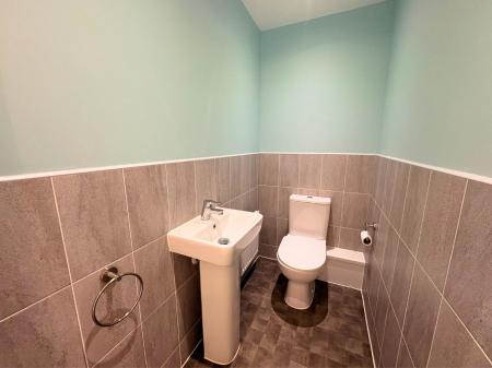 3 bedroom Semi-detached house for sale in Linnet Drive, Rainworth, NG21
