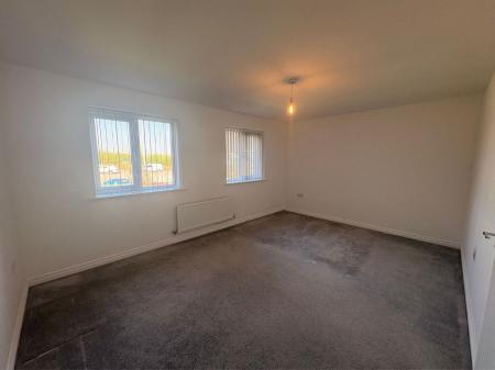 3 bedroom Semi-detached house for sale in Linnet Drive, Rainworth, NG21
