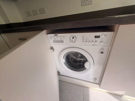 3 bedroom Semi-detached house for sale in Linnet Drive, Rainworth, NG21