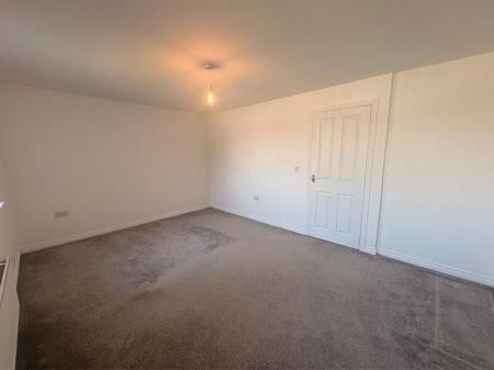 3 bedroom Semi-detached house for sale in Linnet Drive, Rainworth, NG21