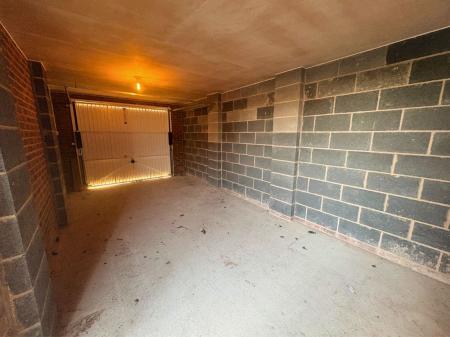 3 bedroom Semi-detached house for sale in Linnet Drive, Rainworth, NG21