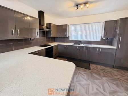 3 bedroom Semi-detached house for sale in The Woodlands, Langwith, NG20