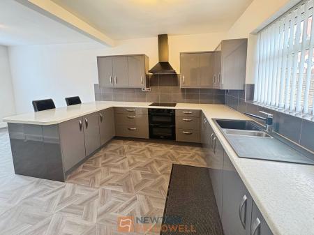 3 bedroom Semi-detached house for sale in The Woodlands, Langwith, NG20