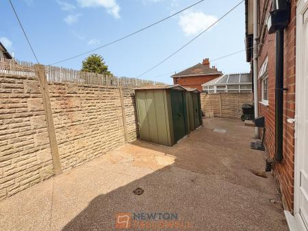 3 bedroom Semi-detached house for sale in The Woodlands, Langwith, NG20