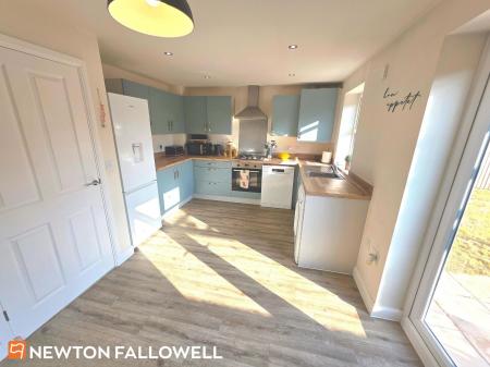 3 bedroom Semi-detached house for sale in Bevin Place, Edwinstowe, NG21