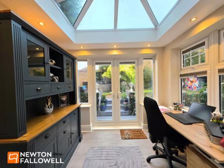 4 bedroom Detached house for sale in Lynton Drive, Sutton-In-Ashfield, NG17