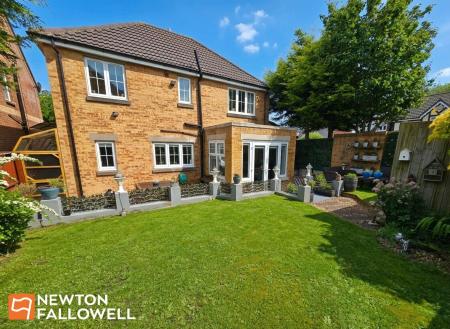 4 bedroom Detached house for sale in Lynton Drive, Sutton-In-Ashfield, NG17