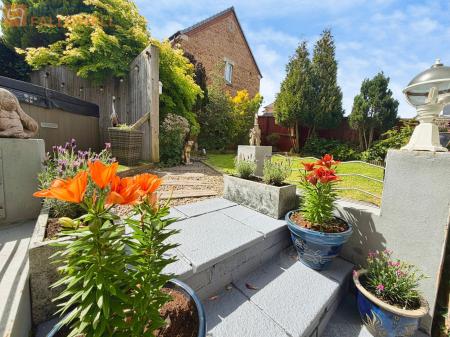 4 bedroom Detached house for sale in Lynton Drive, Sutton-In-Ashfield, NG17