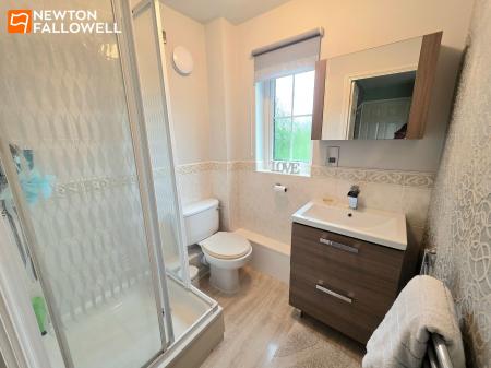 4 bedroom Detached house for sale in Lynton Drive, Sutton-In-Ashfield, NG17