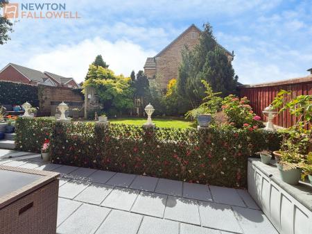 4 bedroom Detached house for sale in Lynton Drive, Sutton-In-Ashfield, NG17